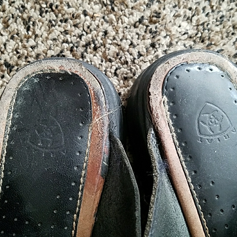 Ariat size 7 - Picture 3 of 4